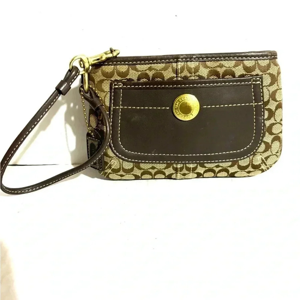 Coach vintage cc signature print canvas wristlet wallet